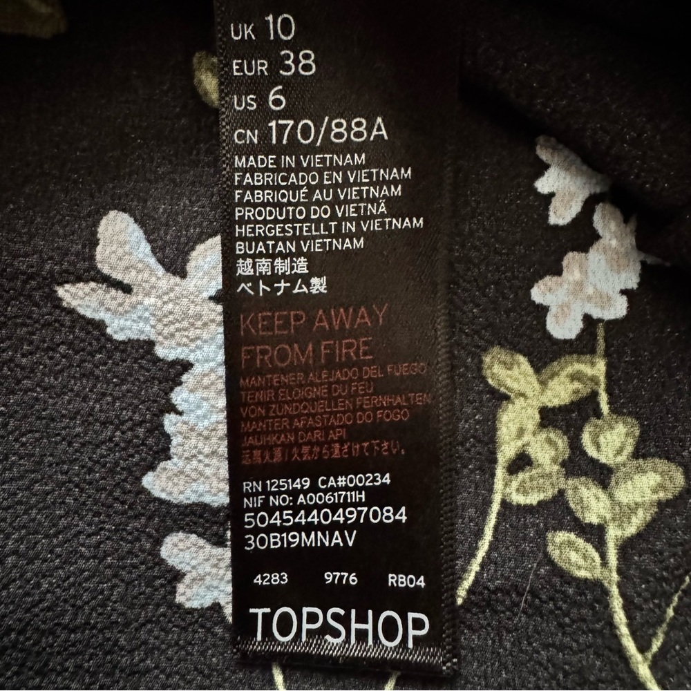 Topshop Black V-Neck Floral Wrap Tie Ruched Elbow Length Sleeve Blouse Sz 6 Tall - Picture 15 of 16